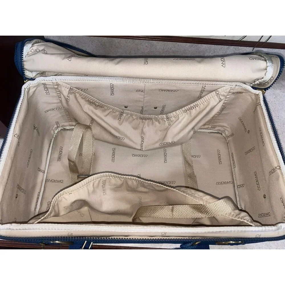 Vintage Valoroso Navy Rolling Suitcase with Brass Hardware – Classic Pilot Style